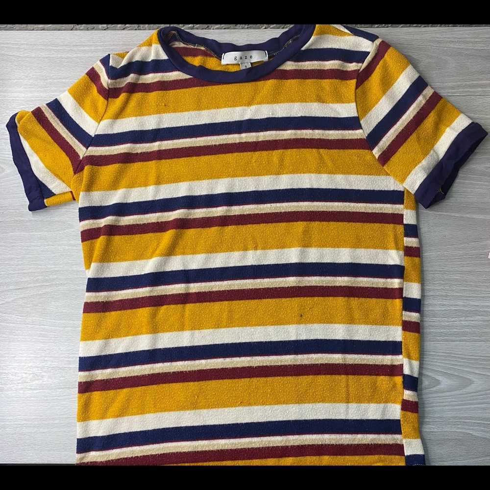 Colorful Tee! Looks great for any occasion, especially fall!